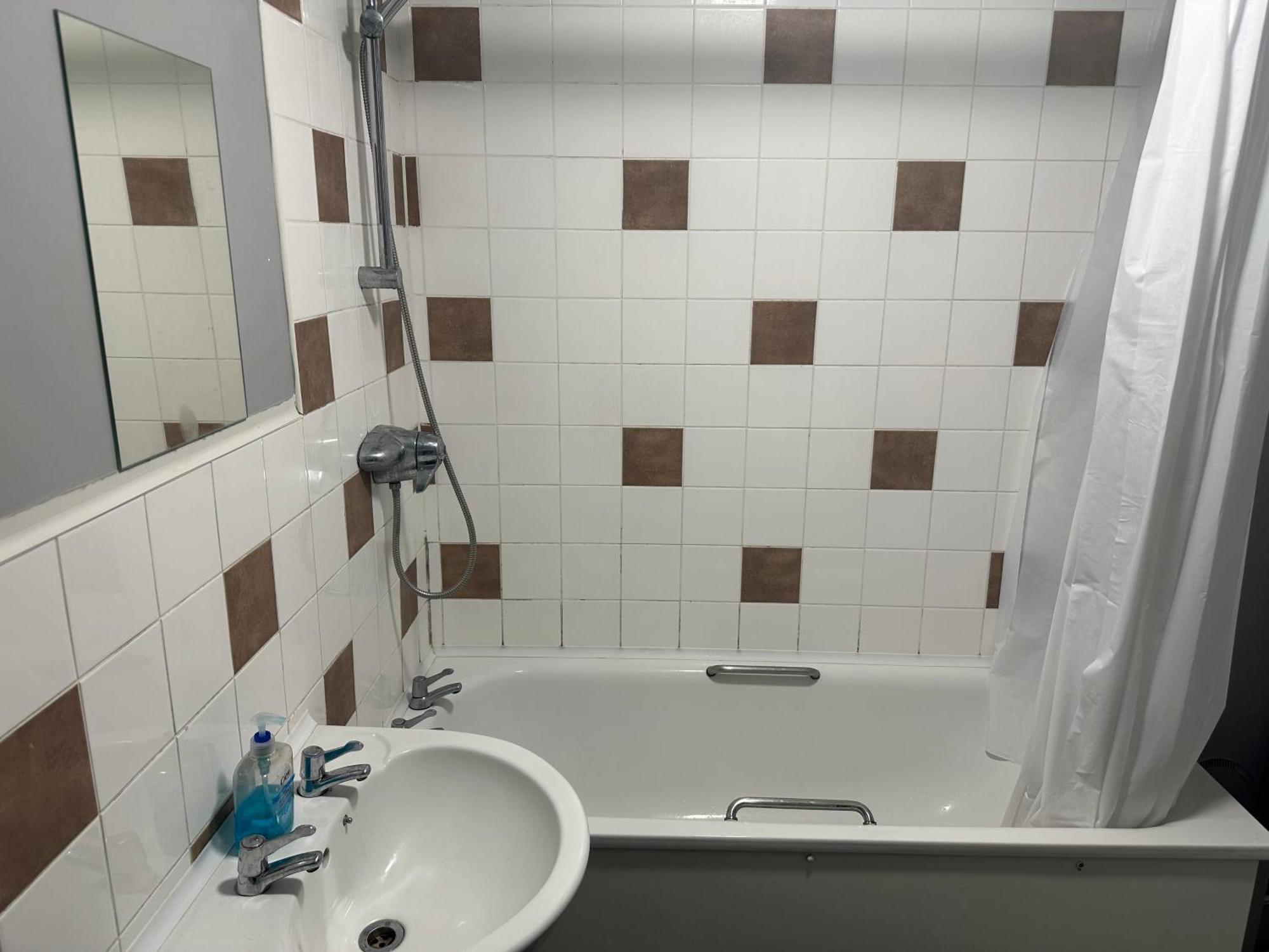Wembley Serviced Apartment, 20Mins From Central London Exterior foto